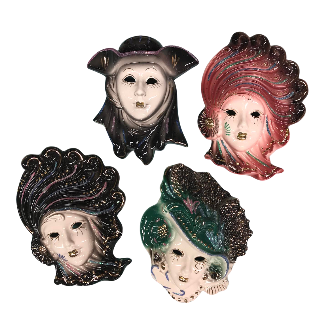 Venetsialainen naamiokoriste, eri kokoja